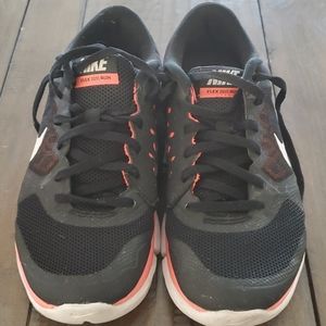 Nike flex womens running shoes